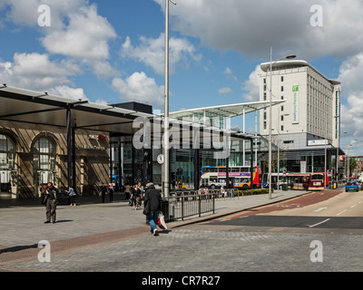 Paragon-Verkehrsknotenpunkt und St. Stephens Shopping Centre Kingston-upon-Hull Yorkshire UK Stockfoto