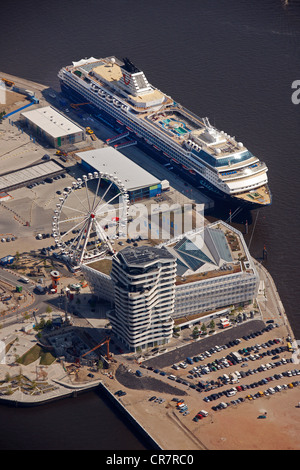 Luftaufnahme, Mein Schiff Kreuzfahrt Schiff, Kreuzfahrt-Terminal, Chicagokai, Hafencity Hafen Bezirk, Hamburg, Deutschland, Europa Stockfoto