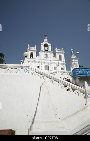 Die älteste Kirche in Goa, unserer lieben Frau der Unbefleckten Empfängnis in Panaji, Goa, Indien. Stockfoto