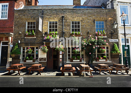 Traditionellen alten englischen Pub-außen Stockfoto