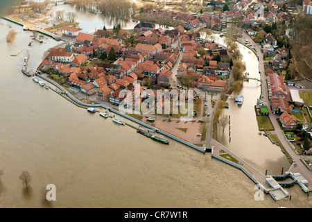 Luftaufnahme, Hitzacker an der Elbe, Altstadt Zentrum, Sperrwerks, Elbe Valley Nature Park, winterliche Überschwemmungen, Niedersachsen Stockfoto