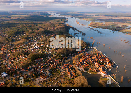 Luftaufnahme, Hitzacker an der Elbe, Altstadt Zentrum, Sperrwerks, Elbe Valley Nature Park, winterliche Überschwemmungen, Niedersachsen Stockfoto