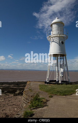 Schwarzen Nore Leuchtturm, nr Portishead, North Somerset, UK. Leuchtturm mit Blick auf Severn Esturary Stockfoto