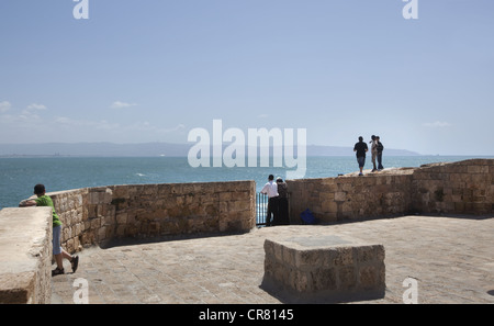 Historischen Wehrgang und Deich in der Altstadt von Akko, Israel Stockfoto