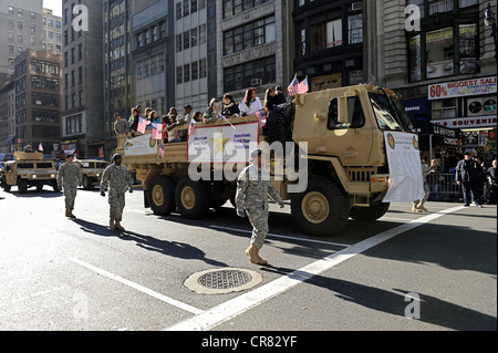 Street Parade am Veterans Day, 11. November, Manhattan, New York City, New York, USA, Nordamerika Stockfoto