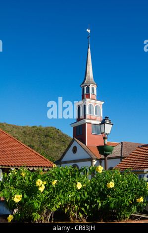 Frankreich, Martinique (Französische Antillen), Les Anses d'Arlet, Grande Anse, Kirche Stockfoto