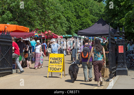 Stadt & Sonntag Bauern Markt - Alexandra-Schlosspark - Muswell Hill - London Stockfoto