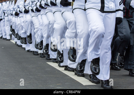 Mitglieder der Philippine Military Academy durchführen Stille Bohren während der Feier des Unabhängigkeitstages Länder Stockfoto