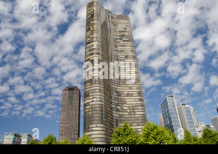 Illinois, Chicago. high-rise Apartments am Ufer des Lake Michigan. Stockfoto
