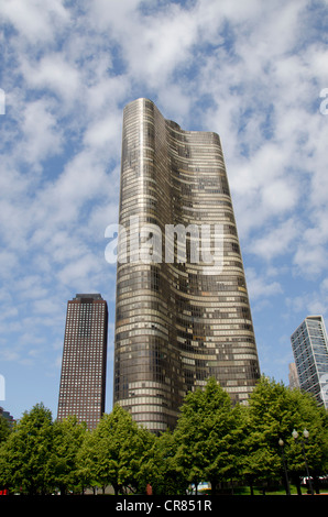 Illinois, Chicago. high-rise Apartments am Ufer des Lake Michigan. Stockfoto