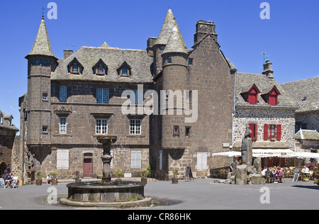 Frankreich, Cantal Salers gekennzeichnet Les Plus Beaux Dörfer de France (The Most schöne Dörfer von Frankreich) Stockfoto