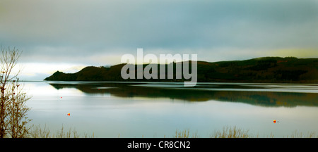 Morgen aus Süd-West über Loch Fyne Creggans Inn, von Strachur, Argyll Stockfoto