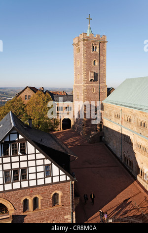 Wartburg bei Eisenach, Innenhof mit Bergfried und Palas, Thueringer Wald, Thüringen, Deutschland, Europa Stockfoto