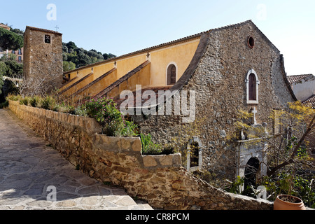 Alte Kirche von St.Trophyme, Bormes-Les-Mimosas, Region Provence-Alpes-Côte d ' Azur, Frankreich, Europa Stockfoto