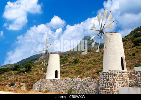 Windmühlen, Lassithi-Hochebene, Kreta, Griechenland, Europa Stockfoto