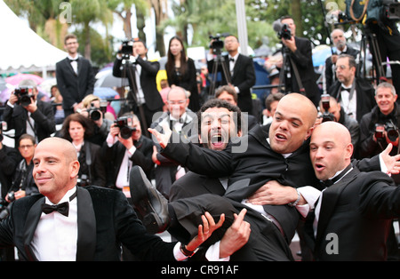 Ramzy Bediai, Franck Gastambide, Medi Sadoun und Jib Pocthier Besetzung des Films Les Kaira beim Cannes Film Festival 2012 Stockfoto