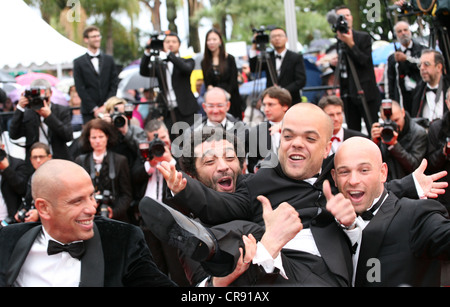 Ramzy Bediai, Franck Gastambide, Medi Sadoun und Jib Pocthier Besetzung des Films Les Kaira Ankunft bei den Filmfestspielen von Cannes Stockfoto