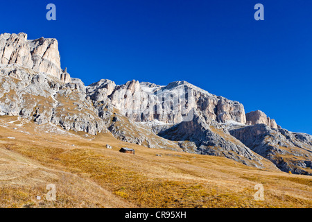 Besteigung des Piz Boe Berg auf der Piazzetta Klettern Route, Dolomiten, Alto Adige, Italien, Europa Stockfoto