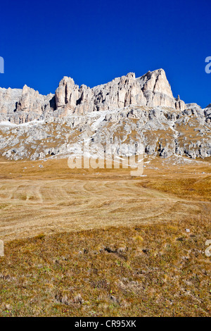 Besteigung des Piz Boe Berg auf der Piazzetta Klettern Route, Dolomiten, Alto Adige, Italien, Europa Stockfoto