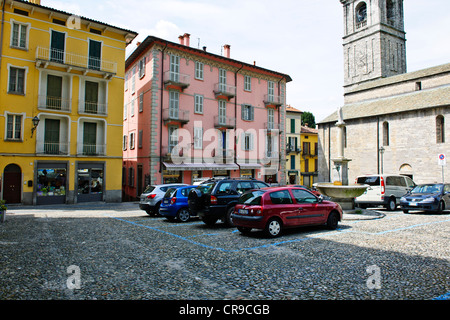 Bellagio, See überqueren, Hotels, Restaurants auf der Vorderseite zurück Straßen, Geschäfte, Blick auf den See, Gärten, Comer See, italienische Seen, Italien Stockfoto