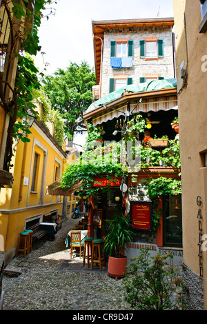 Bellagio, See überqueren, Hotels, Restaurants auf der Vorderseite zurück Straßen, Geschäfte, Blick auf den See, Gärten, Comer See, italienische Seen, Italien Stockfoto