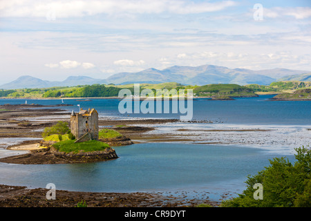 Castle Stalker ein 15. Jahrhundert Turmhaus, Loch Laich, Portnacroish, Portnacroish, Schottland, Vereinigtes Königreich, Europa Stockfoto