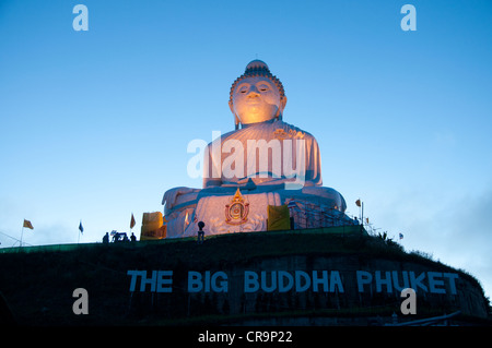 Der Big Buddha-Denkmal in der Morgendämmerung auf Phuket, Thailand Stockfoto