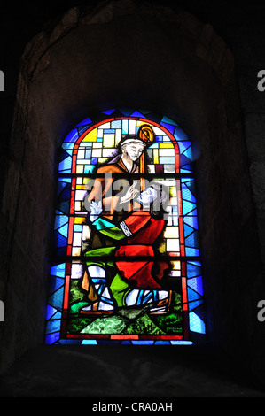 Glasfenster im Redon Abtei von Saint-Sauveur Redon Brittany France Stockfoto