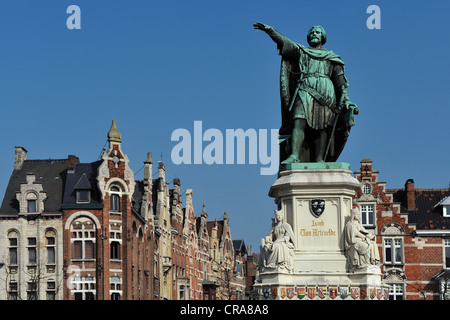 Statue von Jacob van Artevelde auf dem Freitagsmarkt in Gent, Flandern, Belgien, Europa Stockfoto