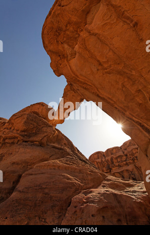 Rock-Brücke von Umm Fruth, Sonne, Wüste, Wadi Rum, Haschemitischen Königreich Jordanien, Naher Osten, Asien Stockfoto