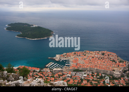 Altstadt von Dubrovnik und Lokrum Insel, Dubrovnik, Kroatien Stockfoto