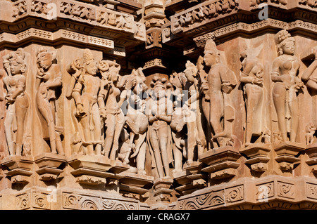 Dekorative Skulpturen, Hindu-Gottheiten, Khajuraho Gruppe von Denkmälern, UNESCO-Weltkulturerbe, Madhya Pradesh, Indien, Asien Stockfoto