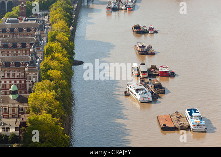 Schiffe auf dem Fluss Themse, London, England, Vereinigtes Königreich, Europa Stockfoto