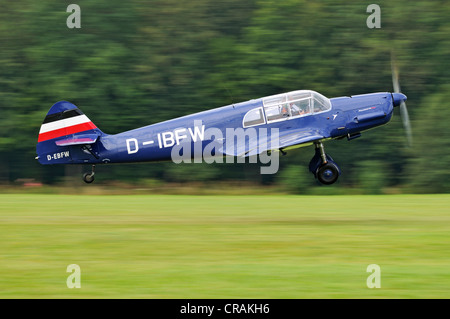 Deutsche Leichtflugzeugen, Messerschmitt Bf 108 Taifun, Erstflug im Jahre 1934, Europas größte Treffen der Oldtimer-Flugzeuge in Stockfoto