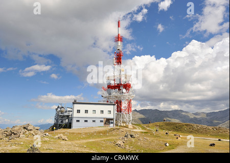 Die 50 m hohe Funkturm und Sender Patscherkofel Berg, 2248 m, Tuxer Alpen, Tirol, Österreich, Europa Stockfoto