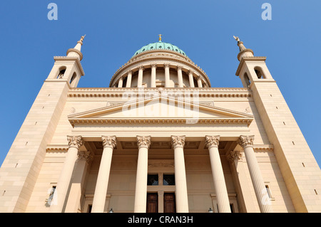 St.-Nikolaus-Kirche auf dem alten Markt in Potsdam, Brandenburg, Deutschland, Europa Stockfoto