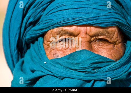 Tuareg-Mann, Porträt, Essendilene, Algerien, Afrika Stockfoto