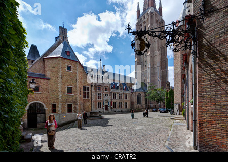 Gruuthusemuseum in Onze-Lieve-Vrouwekerk, Frauenkirche, Altstadt von Burges, UNESCO-Weltkulturerbe Stockfoto