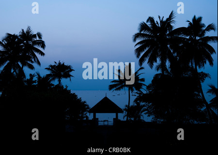 Reinheit-Hotel, Malabar entkommt, am frühen Morgen Blick auf See Vembanad, Kerala, Südindien, Indien, Asien Stockfoto