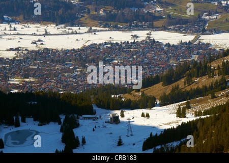 Blick über Oberstdorf von der Station Höfatsblick Stockfoto