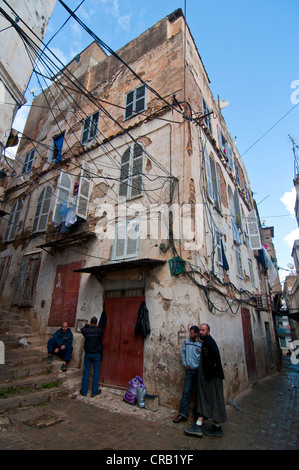 Kleine Gassen in der Casbah, UNESCO-Weltkulturerbe Altstadt Algiers, Algerien, Afrika Stockfoto