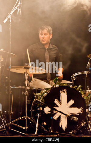 Daniel Fischer, Schlagzeuger der Schweizer Band Delilah, die live im Schueuer Concert Hall, Luzern, Schweiz, Europa Stockfoto