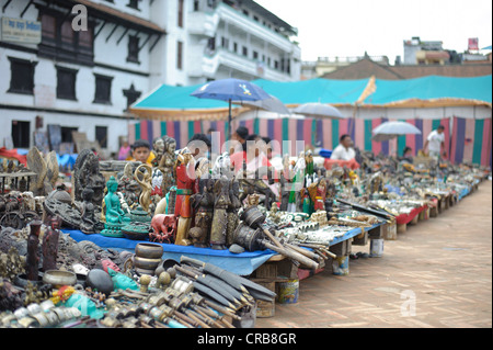 Souvenir-Stände auf Royal Palace Square oder Durbar Square, Kathmandu, Bagmati, Nepal, Südasien, Asien Stockfoto