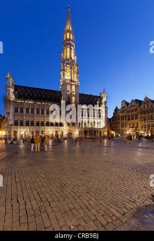 Rathaus und Gilde Häuser, Grote Markt, Grand Palace, UNESCO-Weltkulturerbe, Brüssel, Belgien, Benelux, Europa Stockfoto