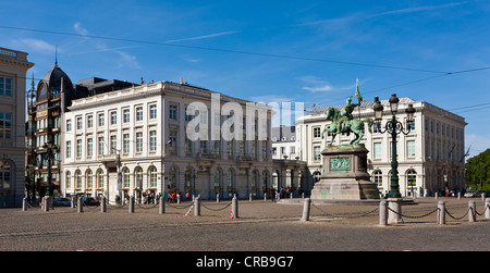 Place Royale, Kirche Saint-Jacques-Sur-Coudenberg und Statue von Godefroid de Bouillon, Brüssel, Brabant, Belgien Stockfoto