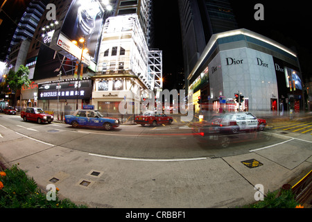 Straßenszene in Canton Road nachts fisheye erschossen, Tsim Sha Tsui, Kowloon, Hong Kong, China, Asien Stockfoto