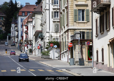 Straße der streng geometrisch gestaltete Stadt La Chaux-de-Fonds, Kanton Neuenburg, Schweiz, Europa Stockfoto