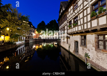 Fachwerkhäuser im Distrikt von La Petite France, Straßburg, Ill, Elsass, Frankreich, Europa Stockfoto
