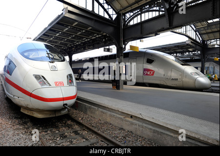 TGV oder deutschen ICE Hochgeschwindigkeitszüge am Gare de l ' est, Paris Ostbahnhof, Paris, Frankreich, Europa Stockfoto