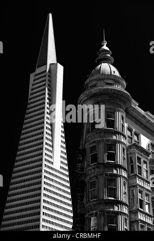 Transamerica Pyramid, Skyscraper und Columbus Tower, auch Sentinel Gebäude, Financial District, San Francisco, Kalifornien Stockfoto